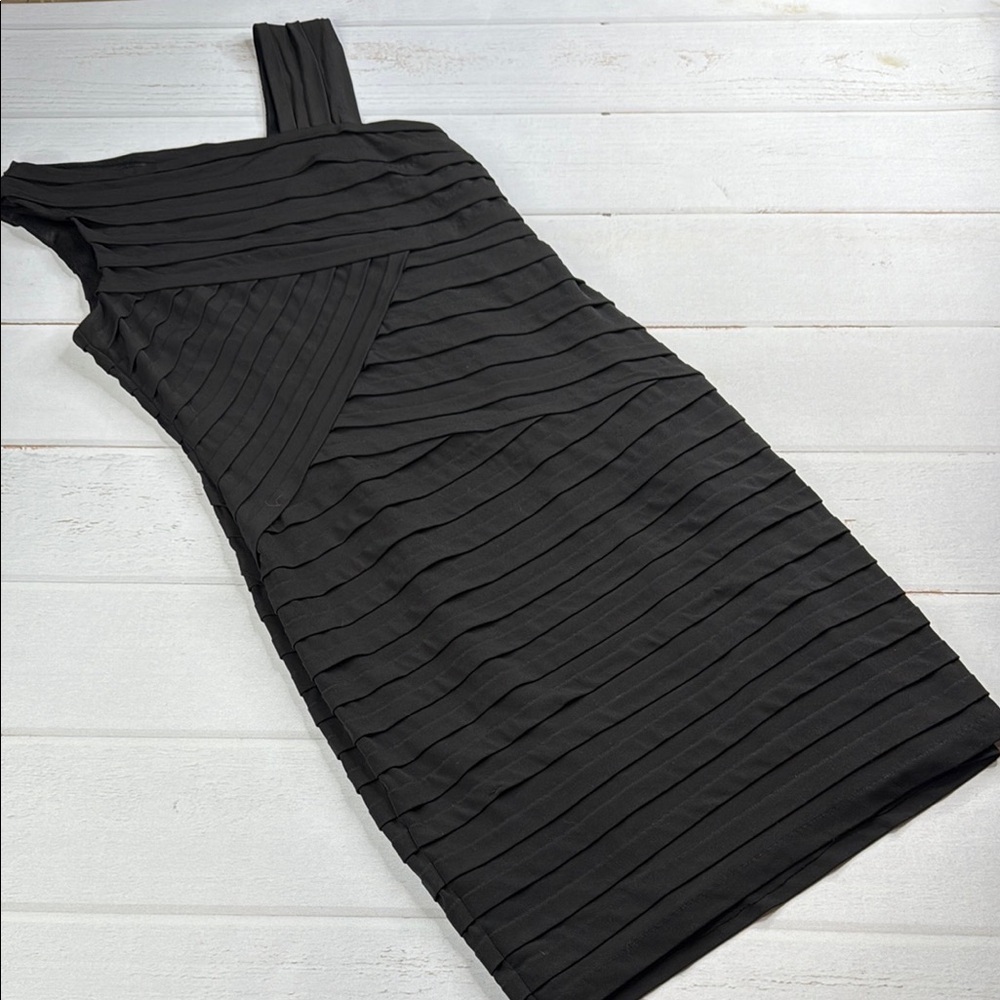 London Times Black Asymmetrical Cocktail Dress Size 8